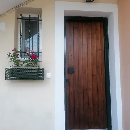 S&g Be My Guest Apartamento Alepou